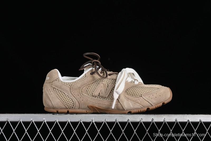 Miu Miu x New Balance 530 Low-Top Retro Running Sneakers with Dual Lace Design - G.D4