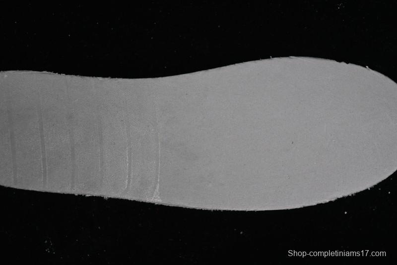 Nike SB Dunk Low Collaboration Triple Swoosh Military Green Colorway Low-Top Casual Skateboarding Shoes - NK5639-323