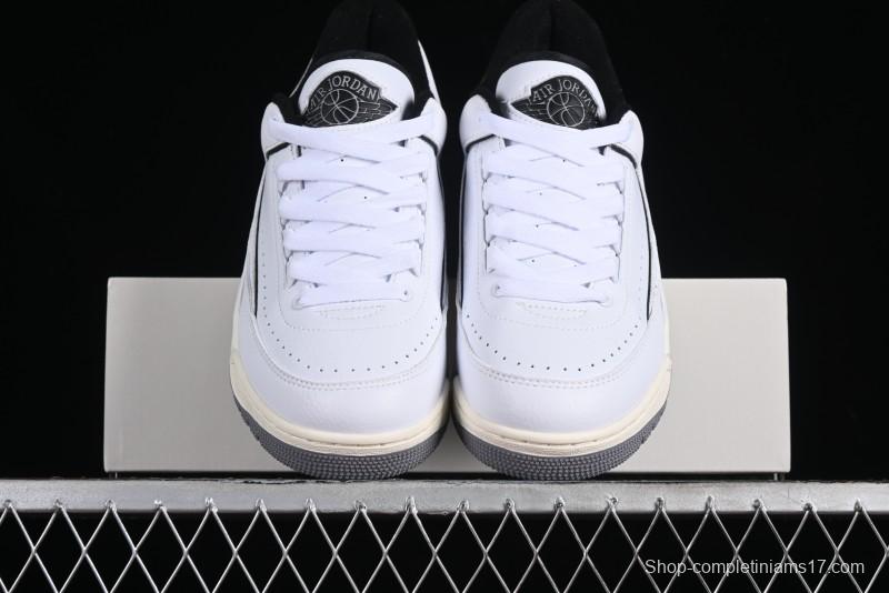 Nike Air Jordan 2/3 Retro Low Top Basketball Shoes in White/Black/Sail/Cement Grey - FD0383-100