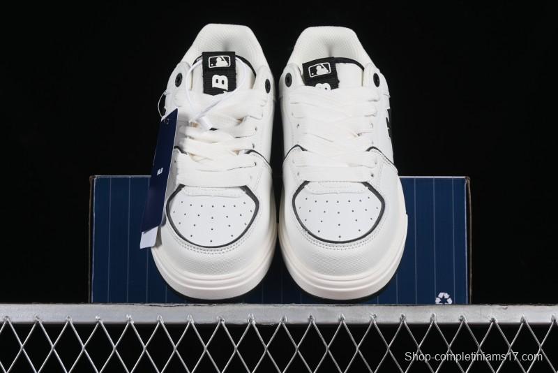 New York Yankees Chunky Runner Basic Lace-Up Lightweight Casual Sneakers - 3ASXCBS4N50WHS