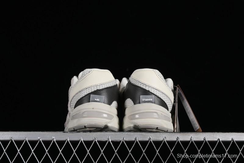 Asics Tiger GEL-1130 Low-Top Retro Running Shoes with GEL Cushioning and Ortholite Insole - 1201A982-200