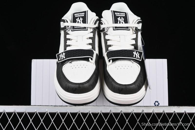 MLB Chunky Liner New York Yankees Lightweight Platform Sneakers with 6cm Height Increase - 3ASXCMM4N50BKS