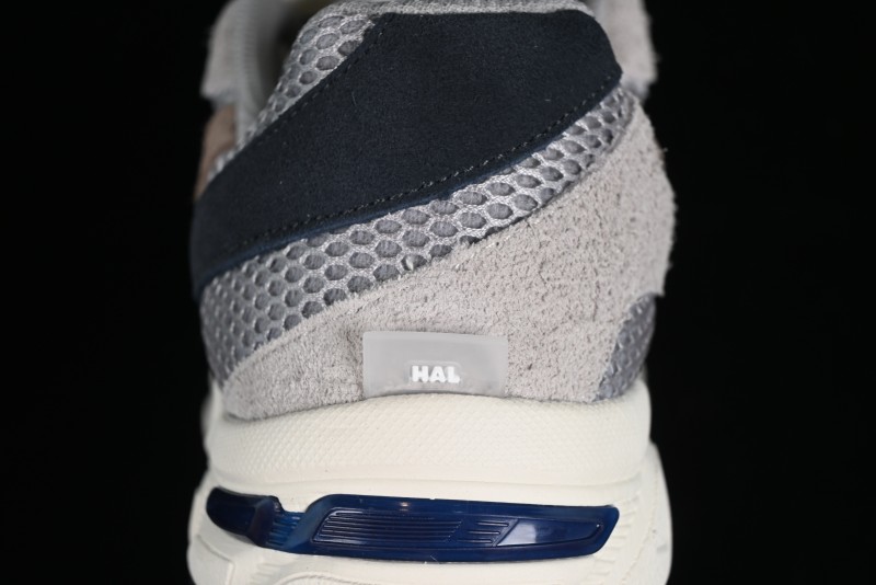 Asics Tiger GEL-1130 Low-Top Casual Running Shoes with GEL Cushioning and Outdoor Style - 1201A487-020