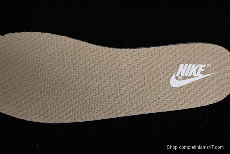 Nike Dunk Low SB Casual Sneakers in Light Grey/Khaki - FJ4188-001