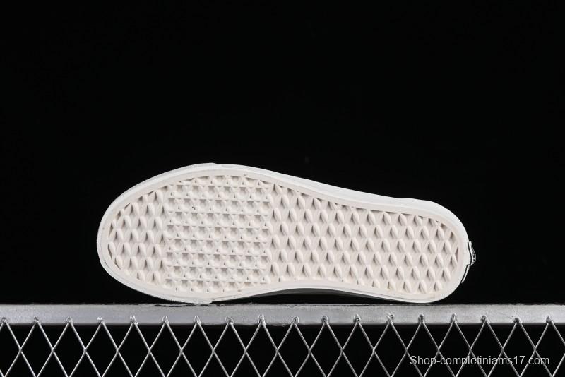 Vans Old Skool Reissue 136 Classic Low-Top Skate Shoes with Detachable Cushioned Insole - VN000MT6QC5