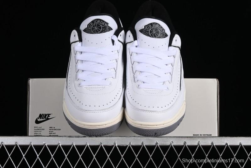 Nike Air Jordan 2/3 Retro Low-Top Basketball Shoes in White/Black - FD0383-100