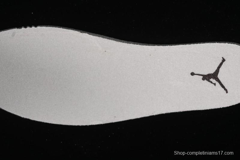 Nike Air Jordan 3 Retro Cactus Jack Collaboration High-Top Basketball Shoes with Soft Napa Leather and Visible Air Cushion - 136064-668