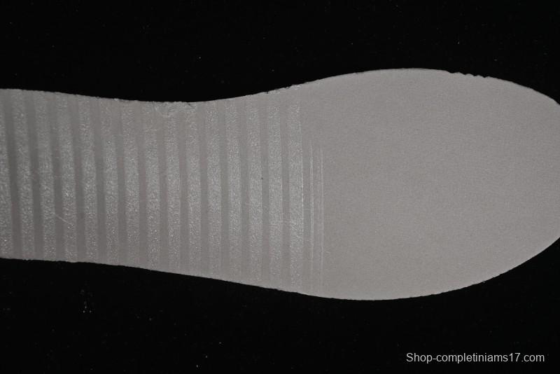 Nike SB Dunk Low Supreme x THE NORTH FACE Skate Shoes - BM0234-502