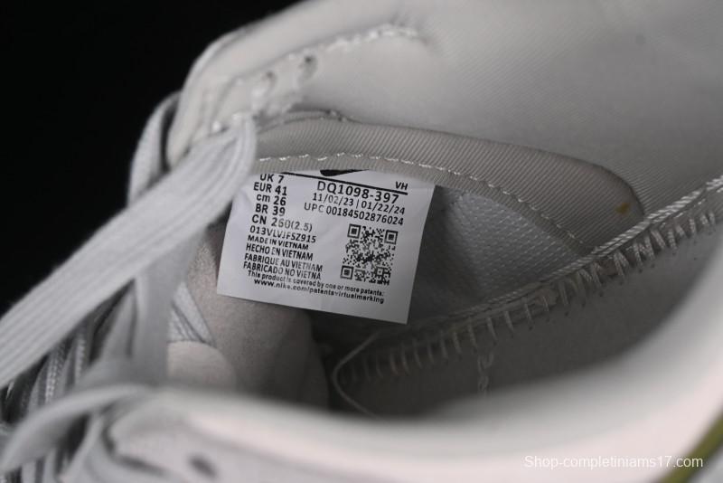 Nike Dunk Low The North Face CDG Collaboration - Green Label SB Low-Top Skate Shoes - DQ1098-397