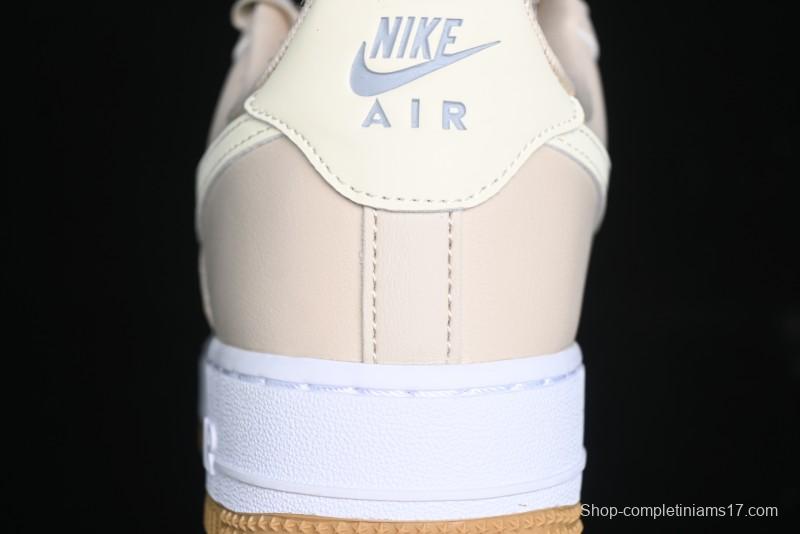 Nike Air Force 1 '07 Low Top Sneakers with Full-Grain Leather and Air Cushion - DD8959-111