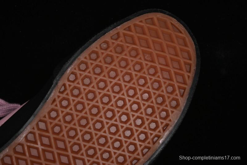 Vans Knu Skool Low Top Retro Sneakers in Black Pink with Big Logo - VN0009QC6BT1