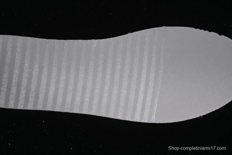 Nike SB Dunk Low Fendi Collaboration Anniversary High-End Custom Low-Top Casual Skate Shoes - DJ2024-057