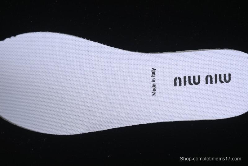 Miu Miu Suede Round Toe Lace-Up Women's Low-Top Casual Shoes - 99D4