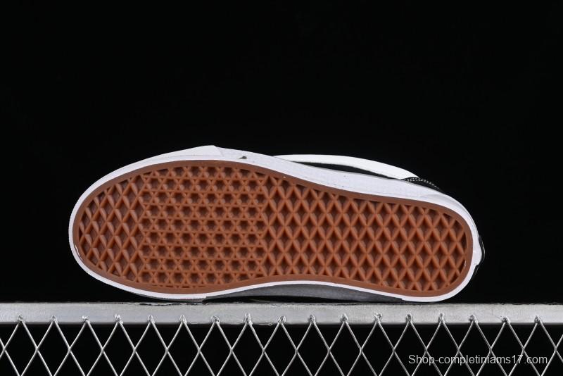 Vans Classics Knu Skool Retro Sneakers in Black & White - VN0AUAK375