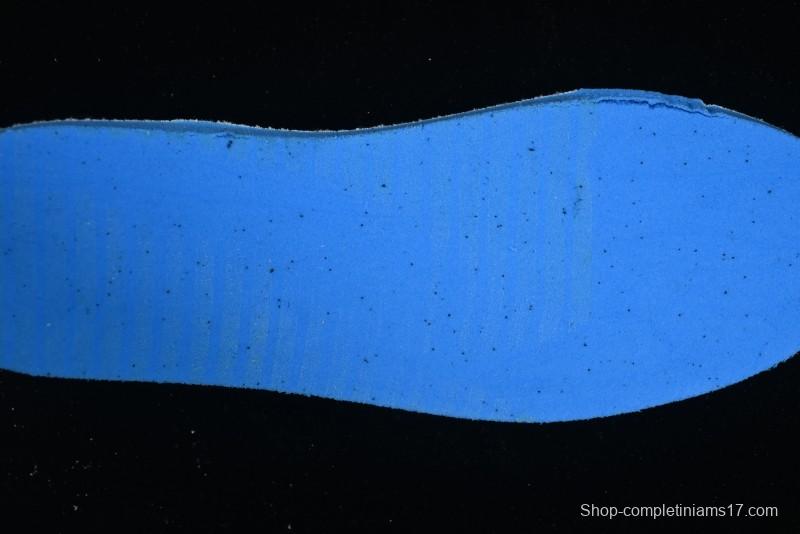 Nike SB Dunk Low UN Collaboration Year of the Snake Limited Edition Dual-Tone Black Snake Anniversary Custom Low-Top Casual Skate Shoes - AG3702-853