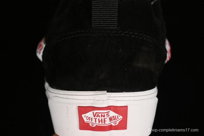 Vans Classics Knu Skool Retro Sneakers with Embroidered Graffiti Design and Thick Tongue - VN000CS00ZB