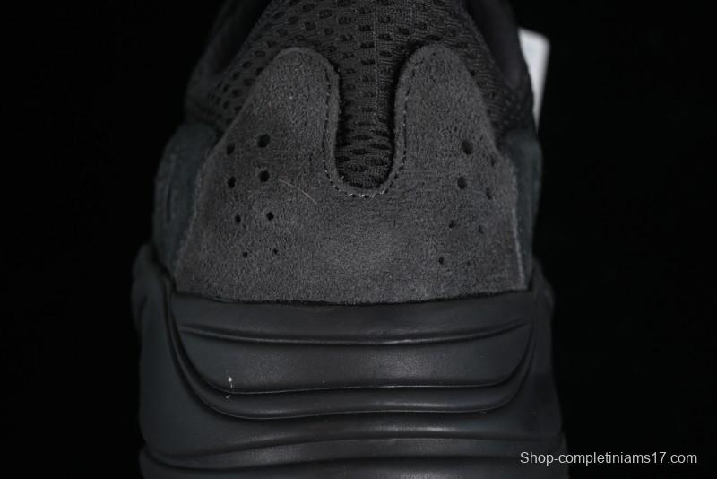 Adidas Yeezy Boost 700 V2 Utility Black Running Shoes with 3M Reflective Details - FV5304