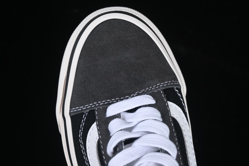 Vans Premium Old Skool 36 Retro Skate Shoes with Cushioned Insole - VN000D56239