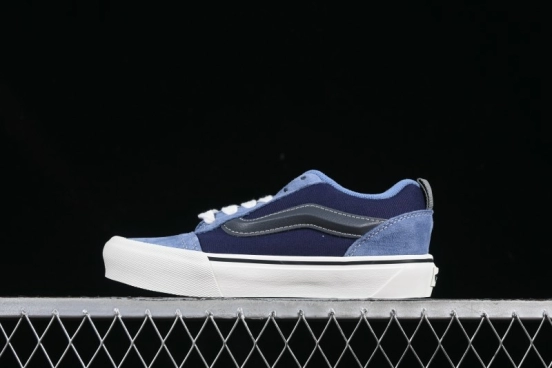 Vans Knu Skool Low-Top Retro Chunky Sneakers - VN0009QCBLK