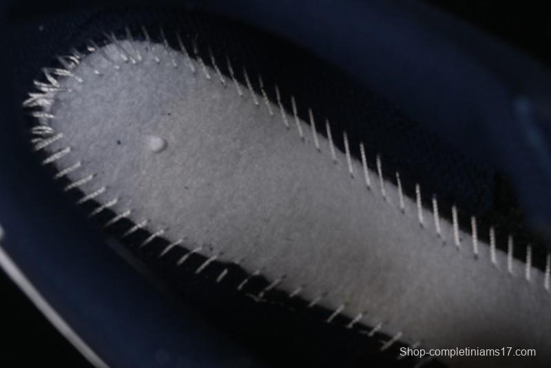 Nike Classic Cortez Leather Retro Running Shoes with Cushioned Sole - HF0263-400