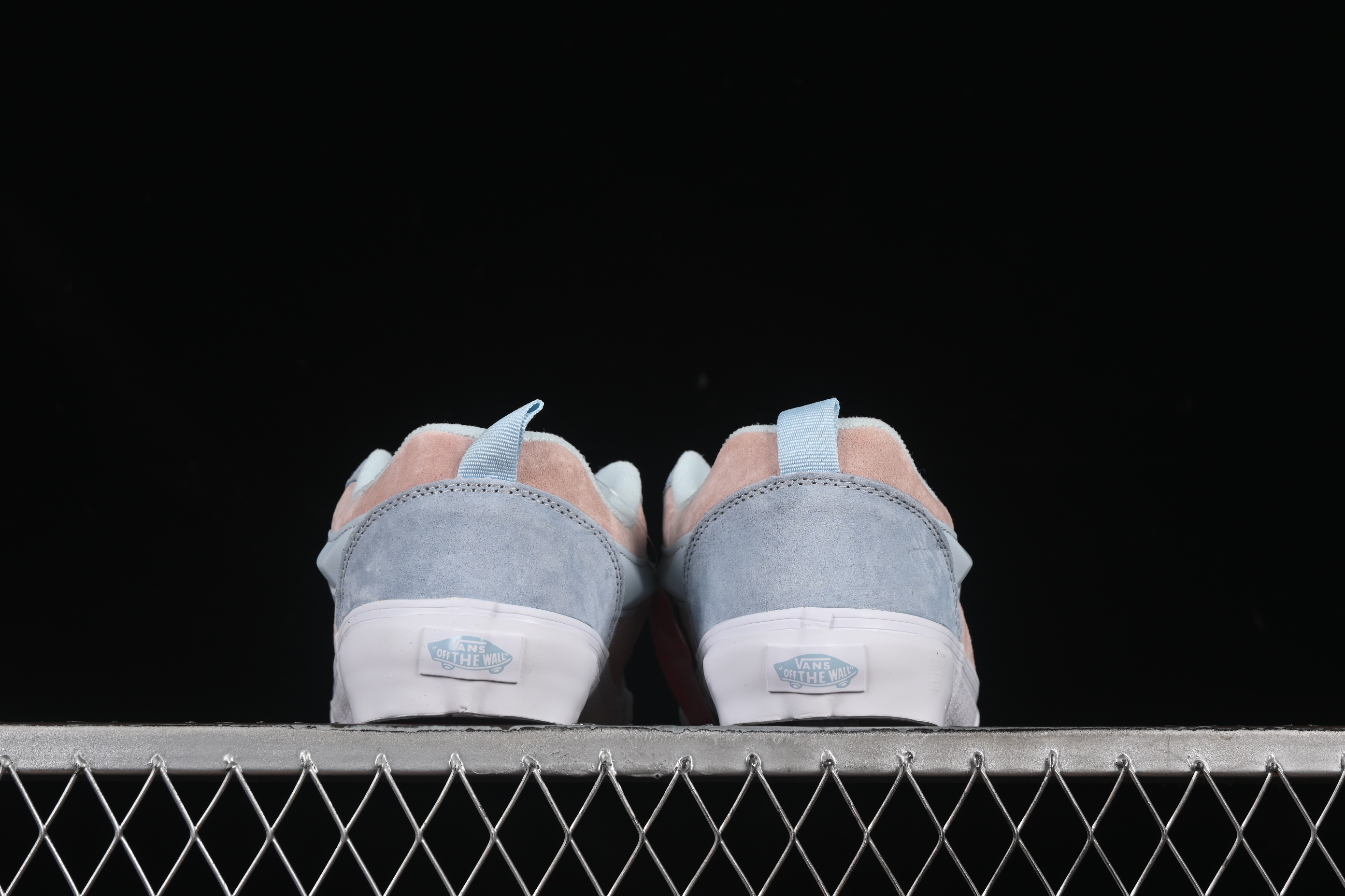 Vans Knu Skool Low-Top Retro Chunky Sneakers - VN0009QCJV6