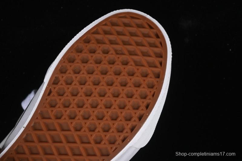 Vans Knu Skool Low-Top Retro Chunky Sneakers - VN000D6ZH2B