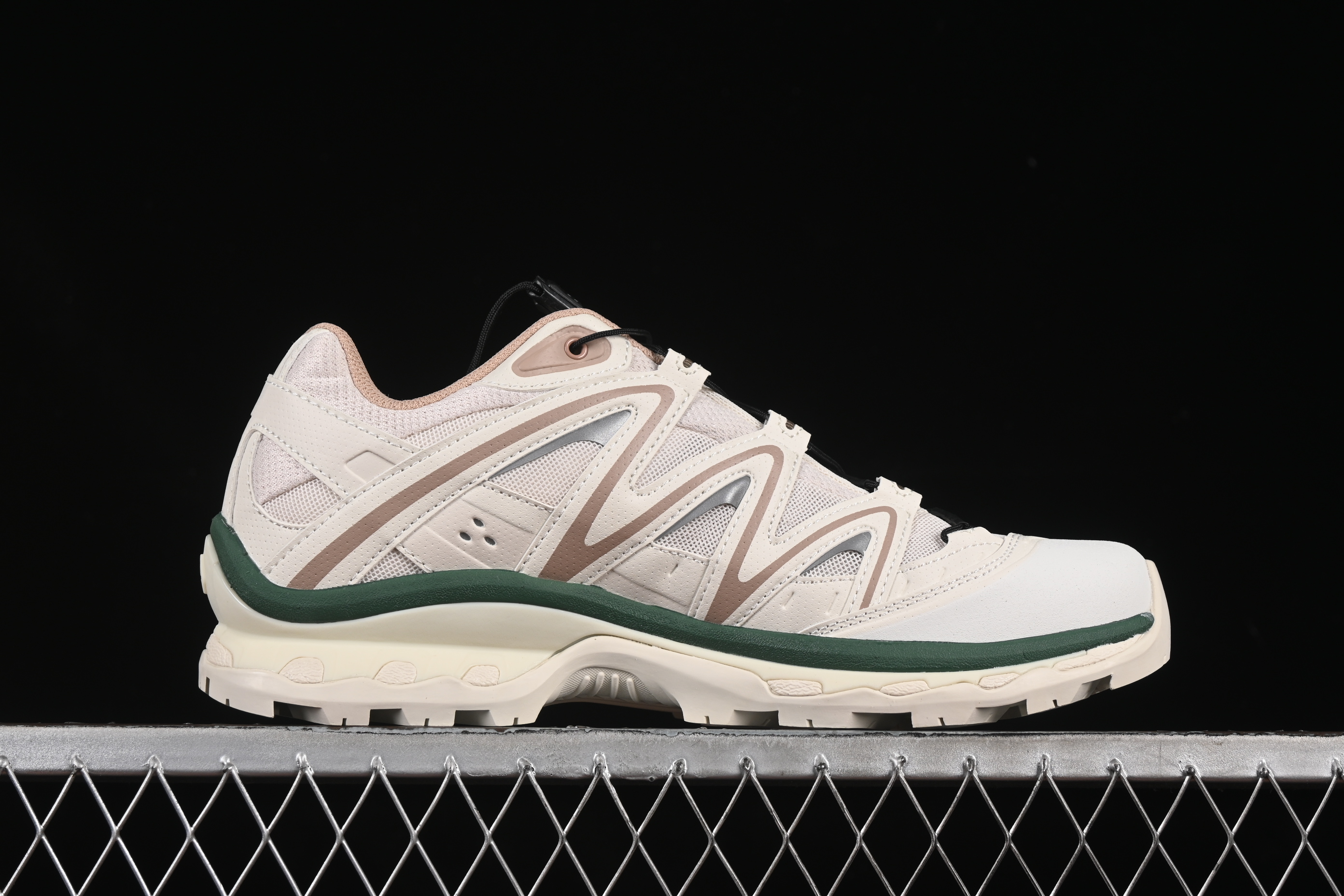 Salomon XT-Quest ADV Beige Outdoor Trail Running Shoes - 474789-26