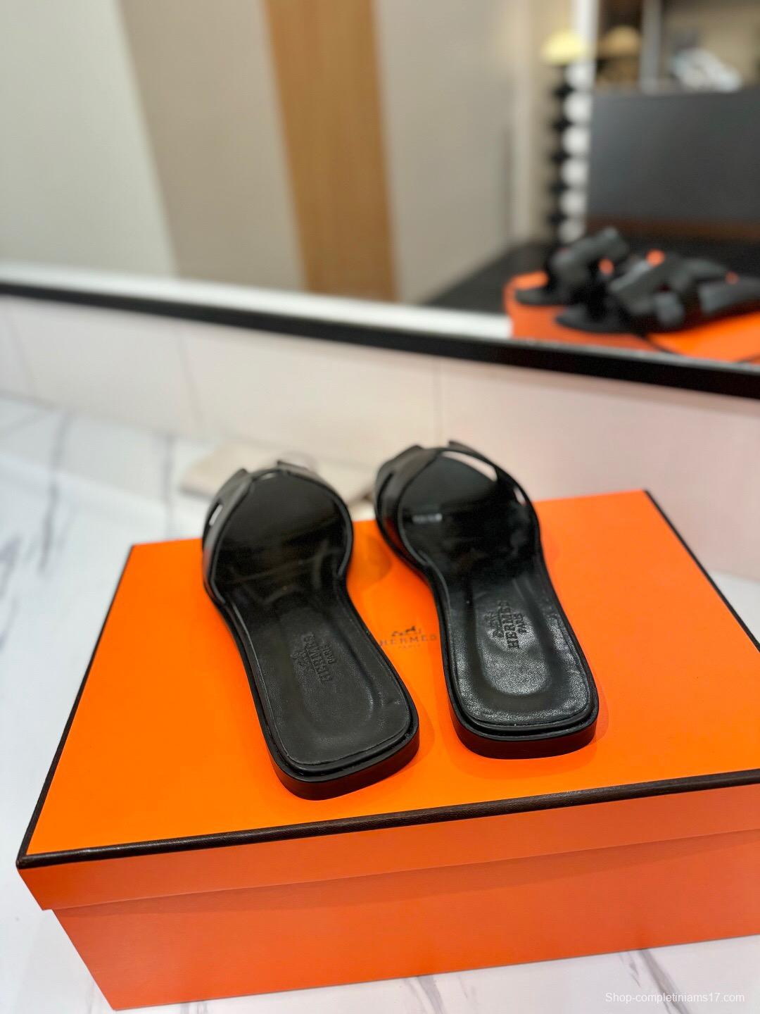 2025 Women Hermès Black Leather Slippers