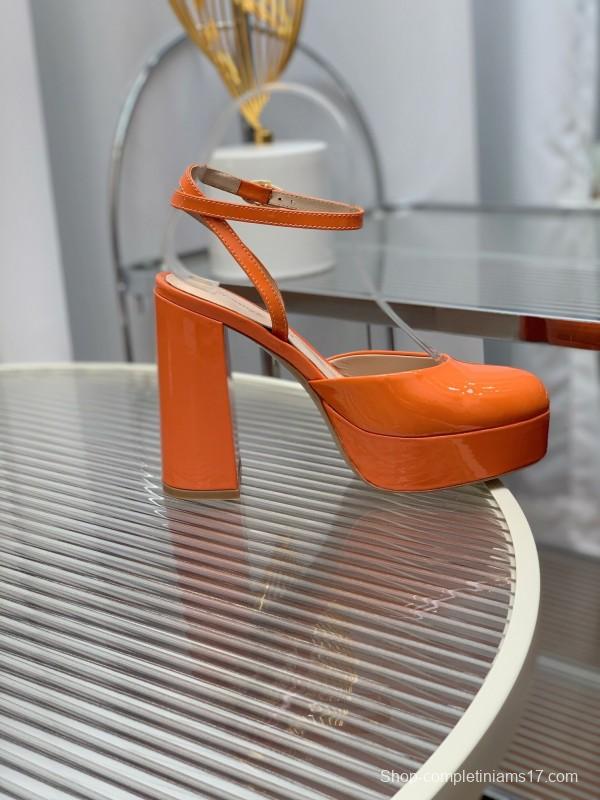 2025 Women Gianvito Rossi Orange Patent Leather Platform Sandals KFY00340