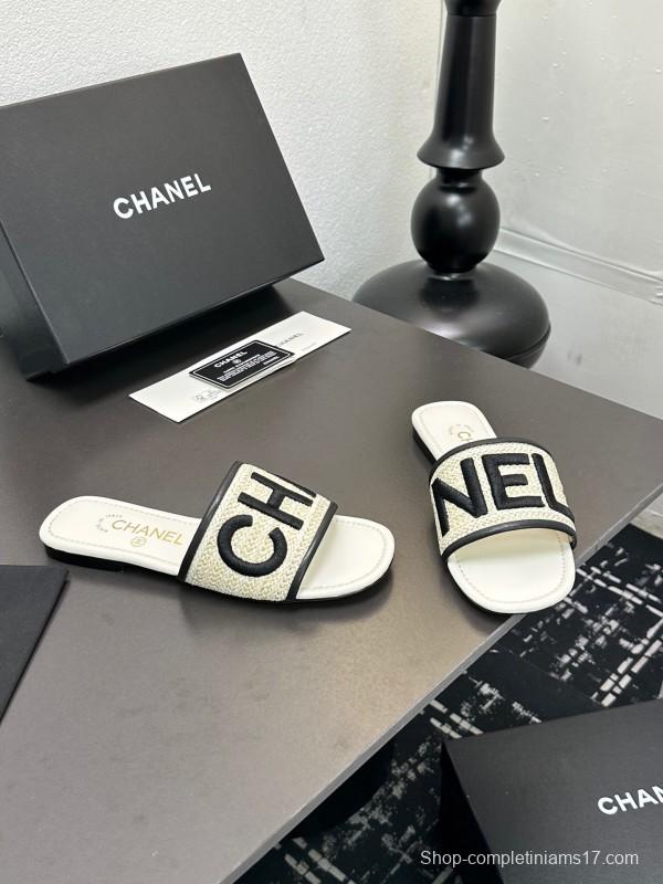 2025 Women CHANEL White Black Canvas Slippers