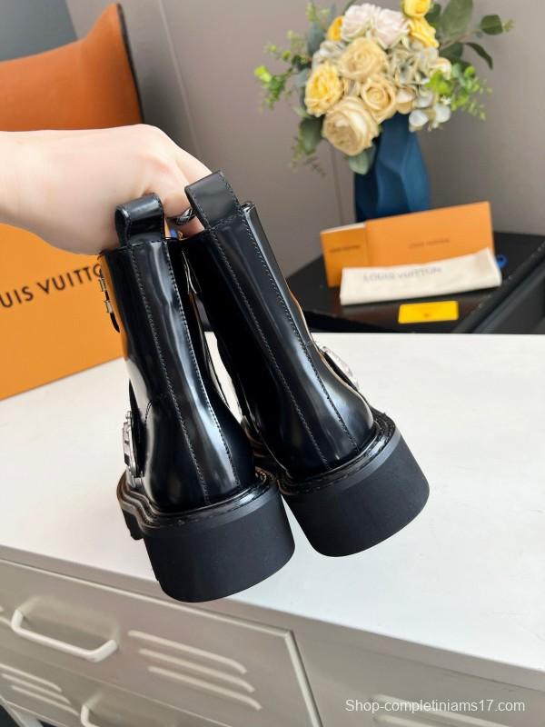 2024 Women Louis Vuitton Black Calfskin Leather Boots MJ00310