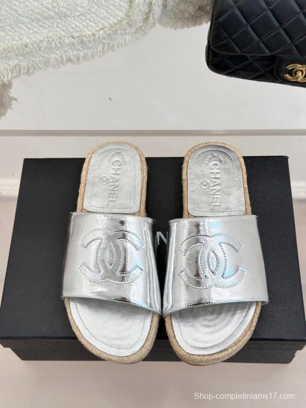 2025 Slippers Chanel Silver Leather Espadrille CC KFY00230