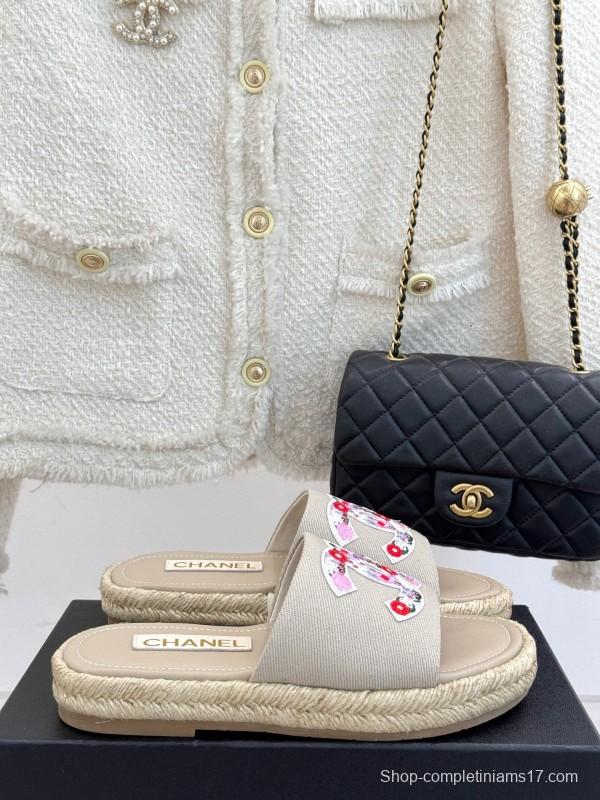 2025 Slippers Chanel Beige Floral Embroidery Espadrille KFY00230