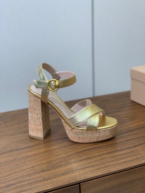 2025 Women Gianvito Rossi Gold Leather Platform Sandals KFY00320