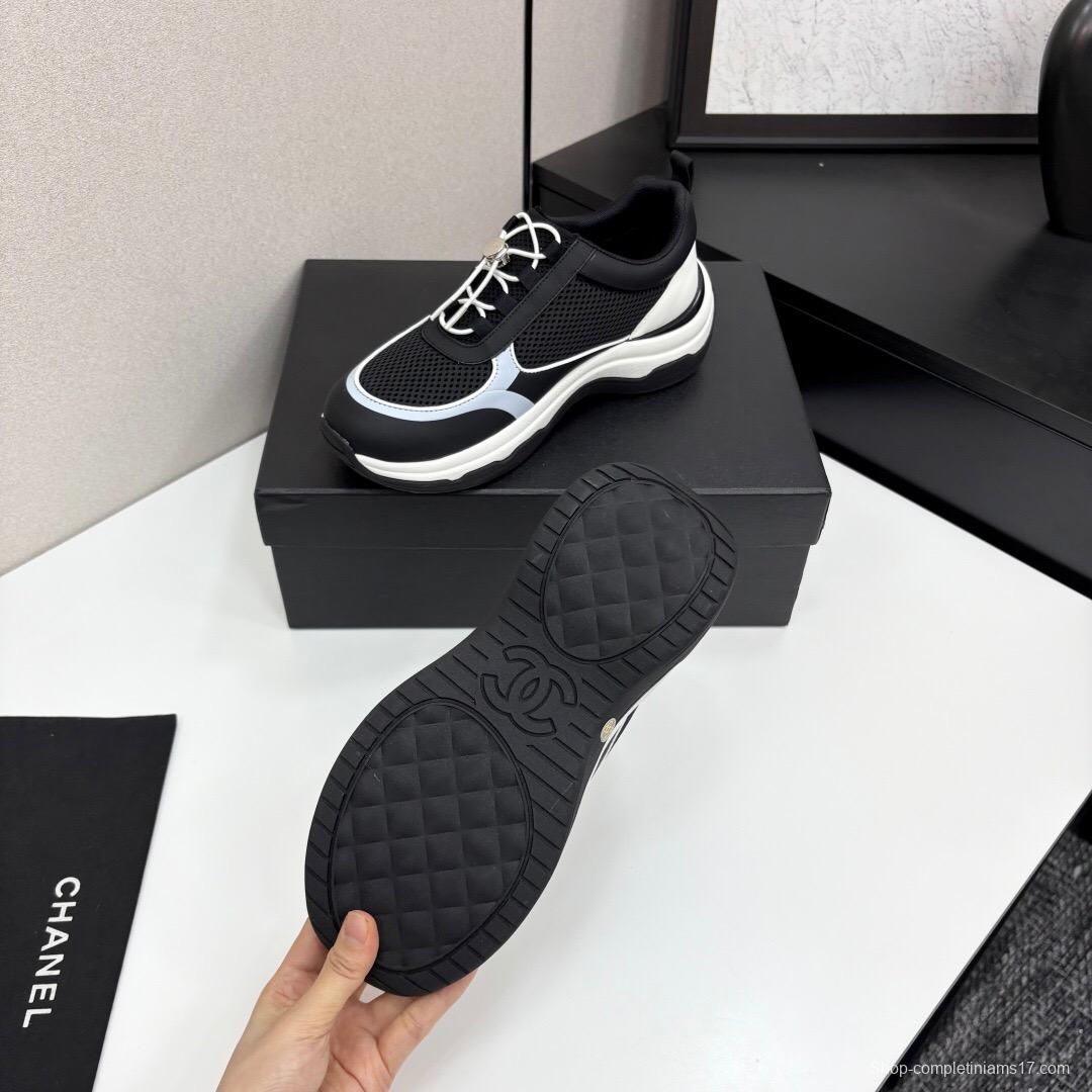 2025 Unisex Chanel Black White Silk Cowhide Sneakers Classic Embroidery