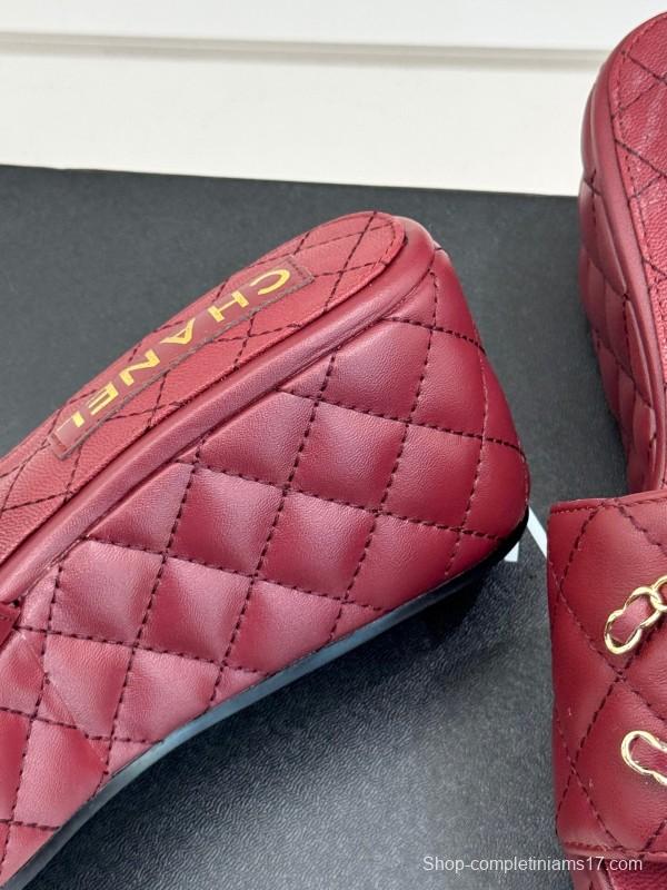 2025 Women Chanel Burgundy Leather Slippers Quilted Double C