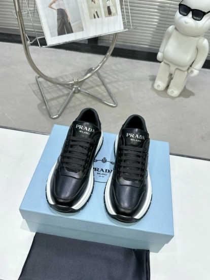 2025 Unisex Prada Black Leather Sneakers KFY00310