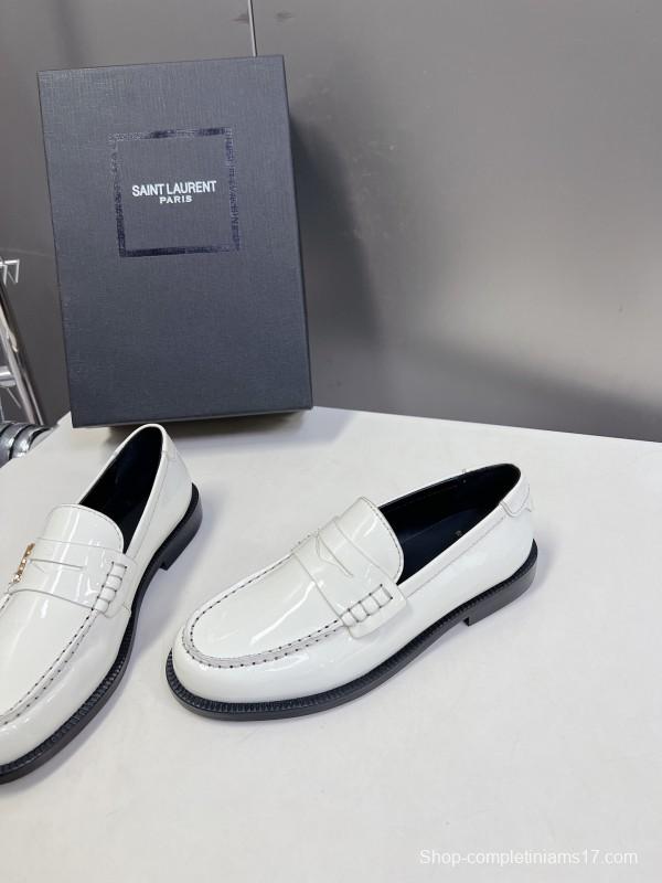 2025 Women Yves Saint Laurent White Leather Loafer KFY00350