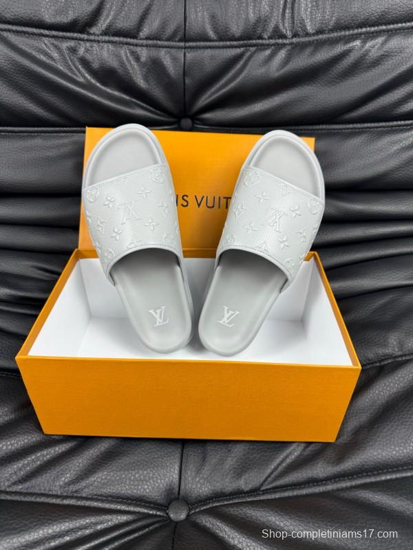 2025 Men Louis Vuitton White Leather Slippers AS00170