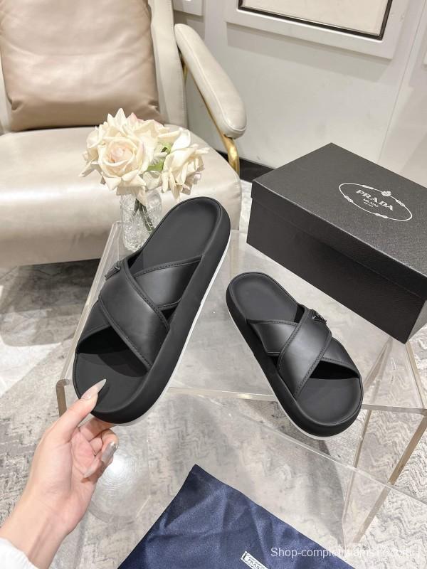 2025 Men Prada Black Leather Sandals KFY00220