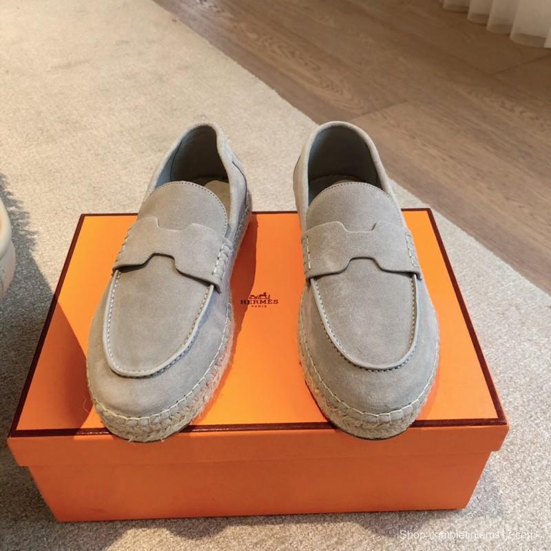2025 Unisex Hermès Light Grey Calfskin Suede Loafers AS00380