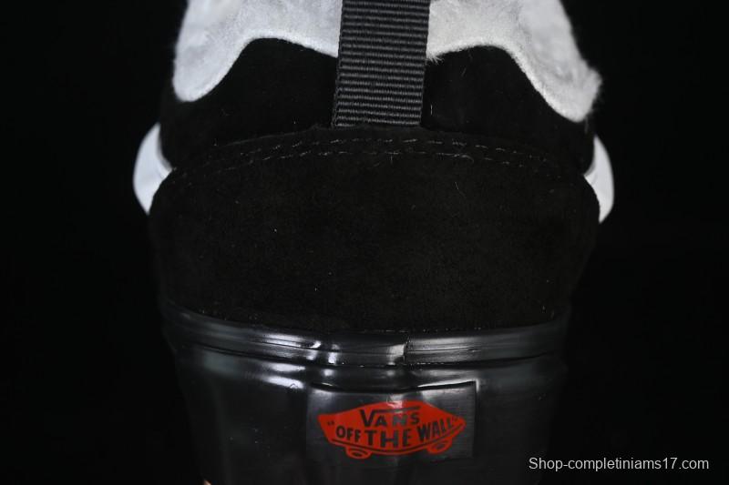 Vans Knu Skool Low-Top Suede Skate Shoes - VN0009QCBMA