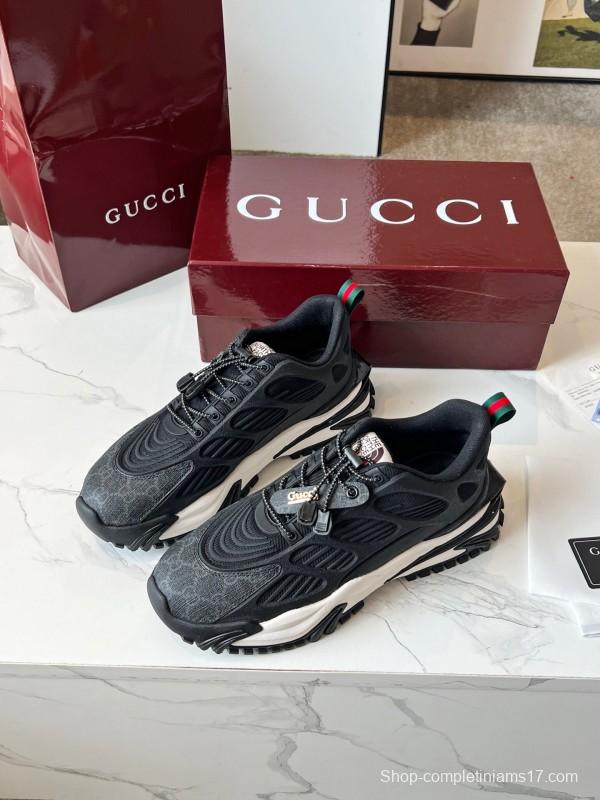 Gucci 2.0 Sneakers with Reflective Stripes and Retro Design - LY00320