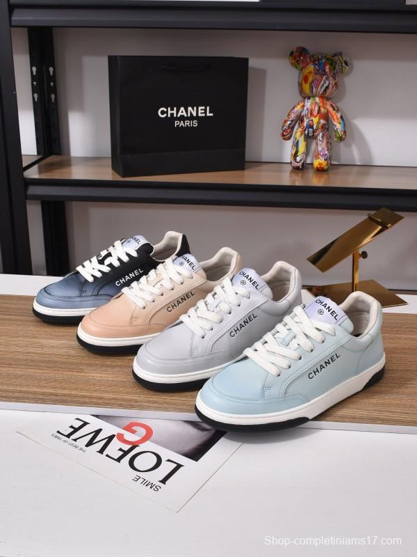 Chanel Classic Loafer with Gradient Logo and Platform Sole - KFY00350