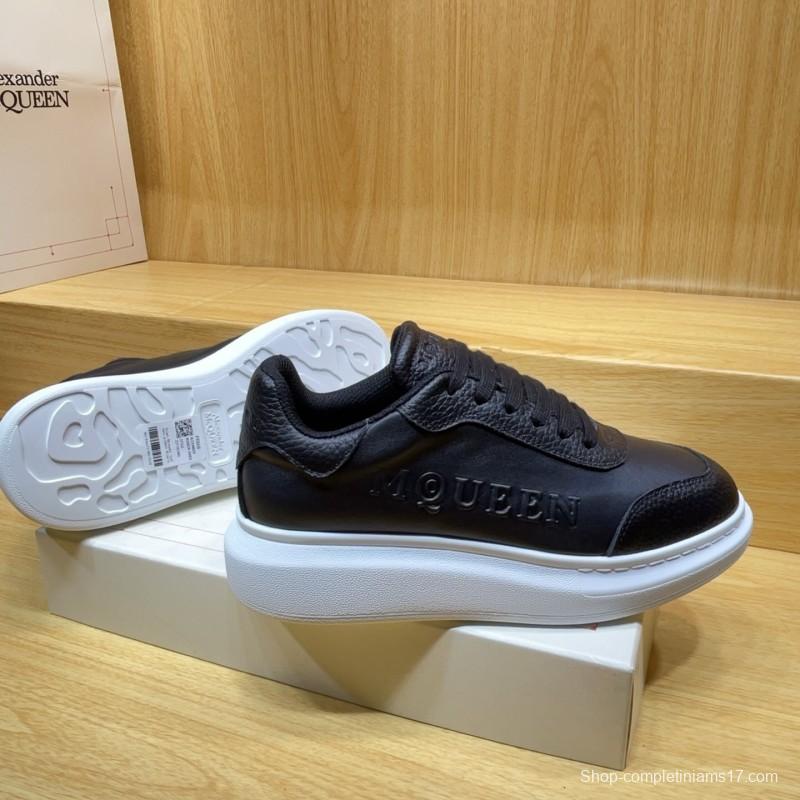 Alexander McQueen Spring 2025 Collection Platform Sneakers with Thick Sole Design - AS00320