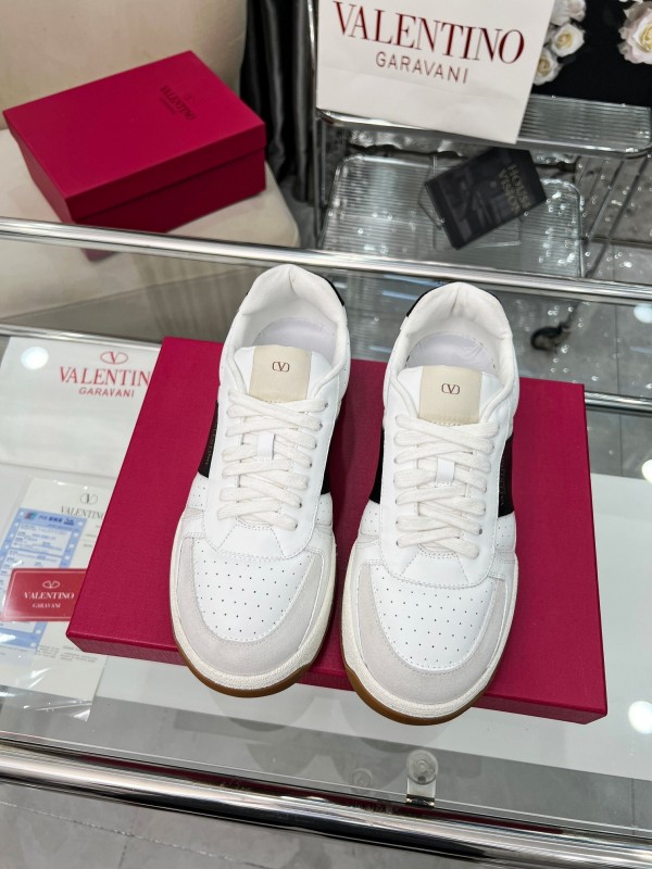 Valentino Joie de Jouer Series Hook-and-Loop Platform Sneakers - AS00360