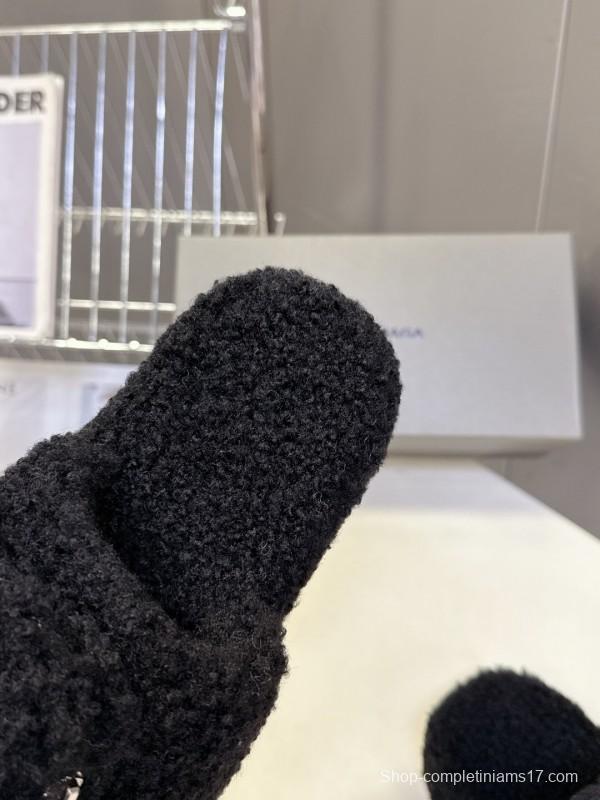 Balenciaga 2025/SS Couple Edition Coca-Cola Logo Furry Slippers - KFY00230