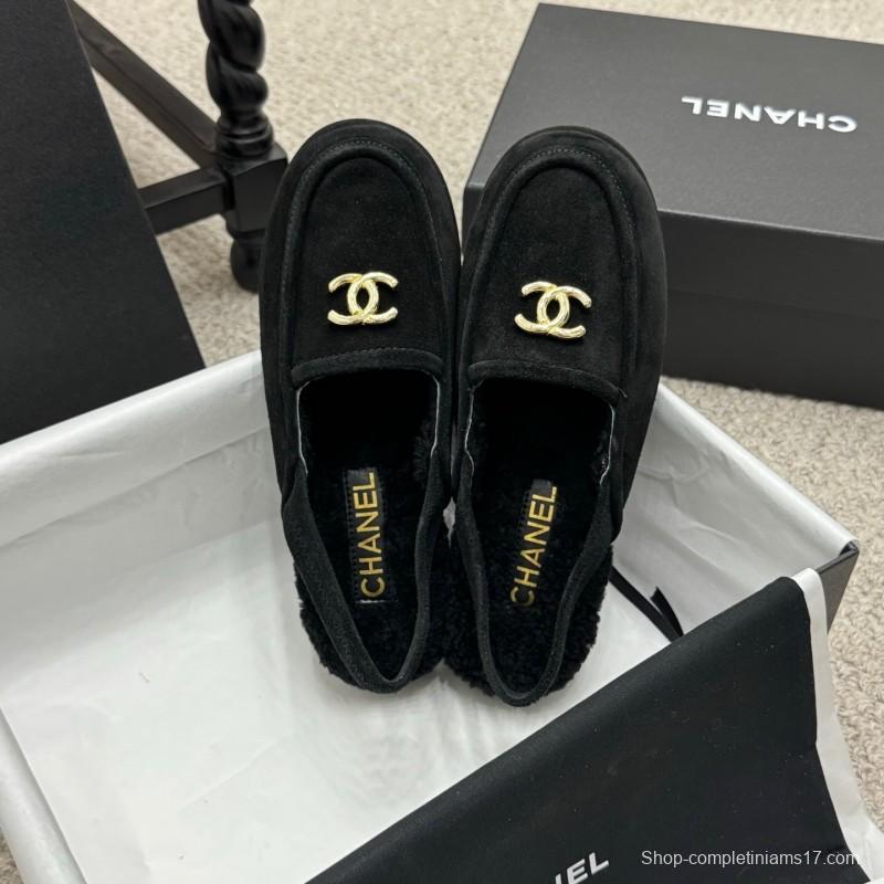 Chanel 2025 SS Teddy Fur Loafers with Double C Logo - KFY00300