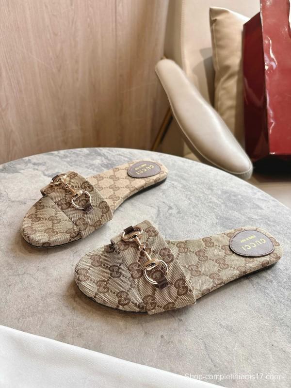 Gucci 2025/SS Leather Mule Sandals with Light Gold Horsebit Detail - LY00280