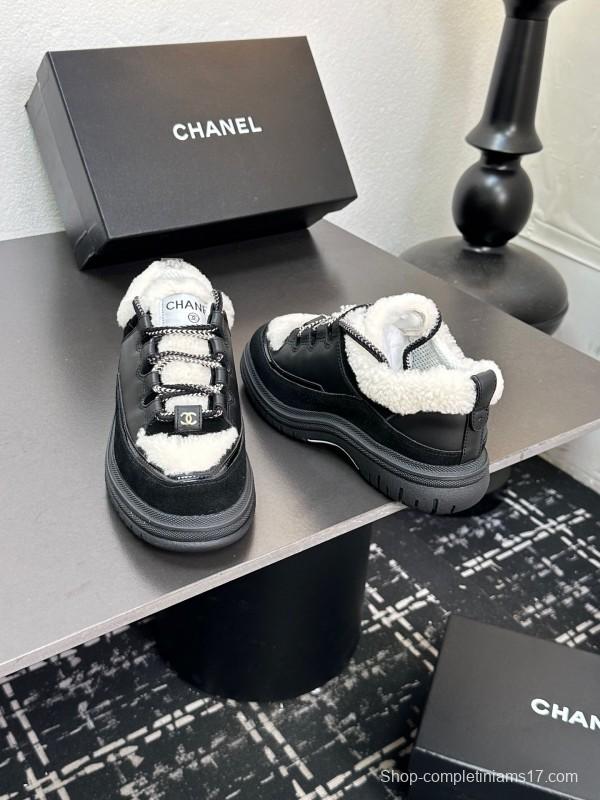 Chanel Spring/Summer 2025 Runway Thick Sole Sneakers - LY00320